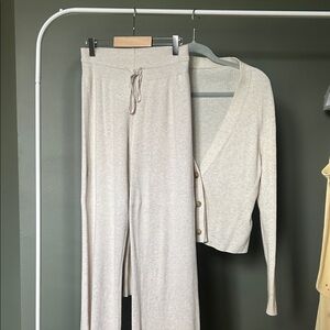 Uniqlo Beige Knitwear Set